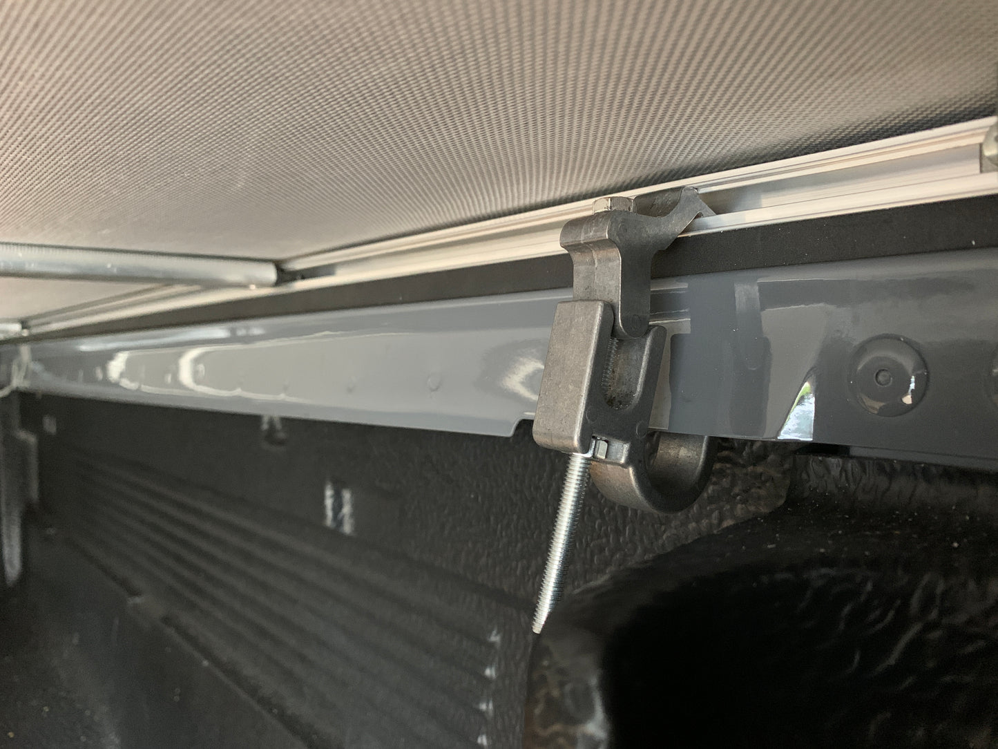 Soft Tonneau Cover suitable for Mitsubishi Triton 2025+