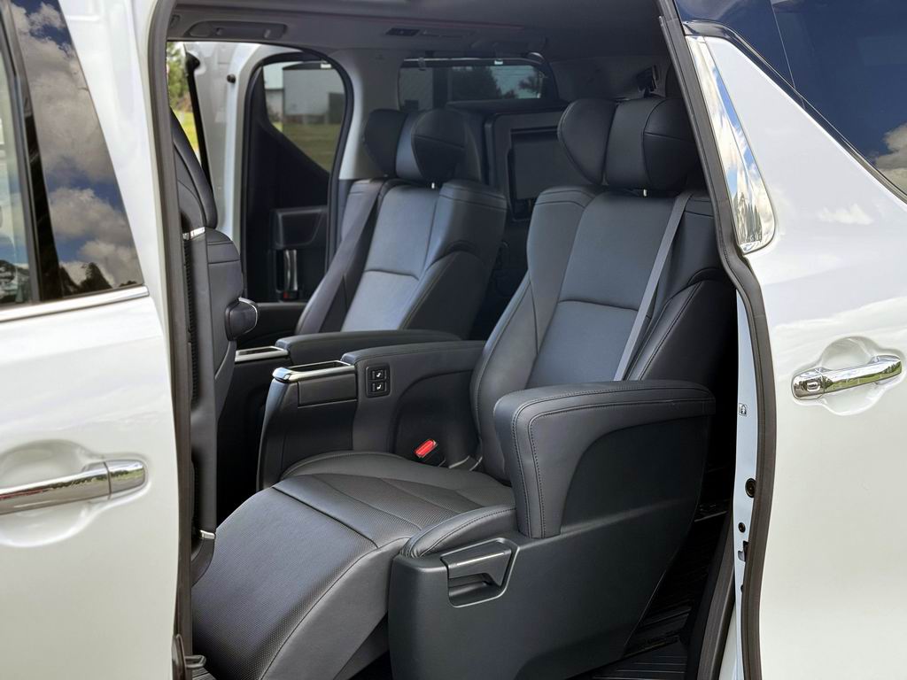 2023 Toyota Alphard 2.5 SC Package Modellista