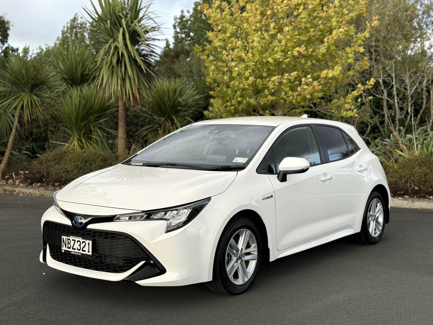 2020 Toyota Corolla White NZ New 2.0P Petrol Hybrid