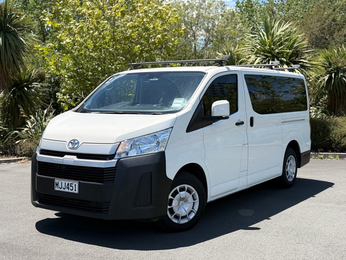 2019 Toyota Hiace ZR GVN 2.8DT/6AT NZ New