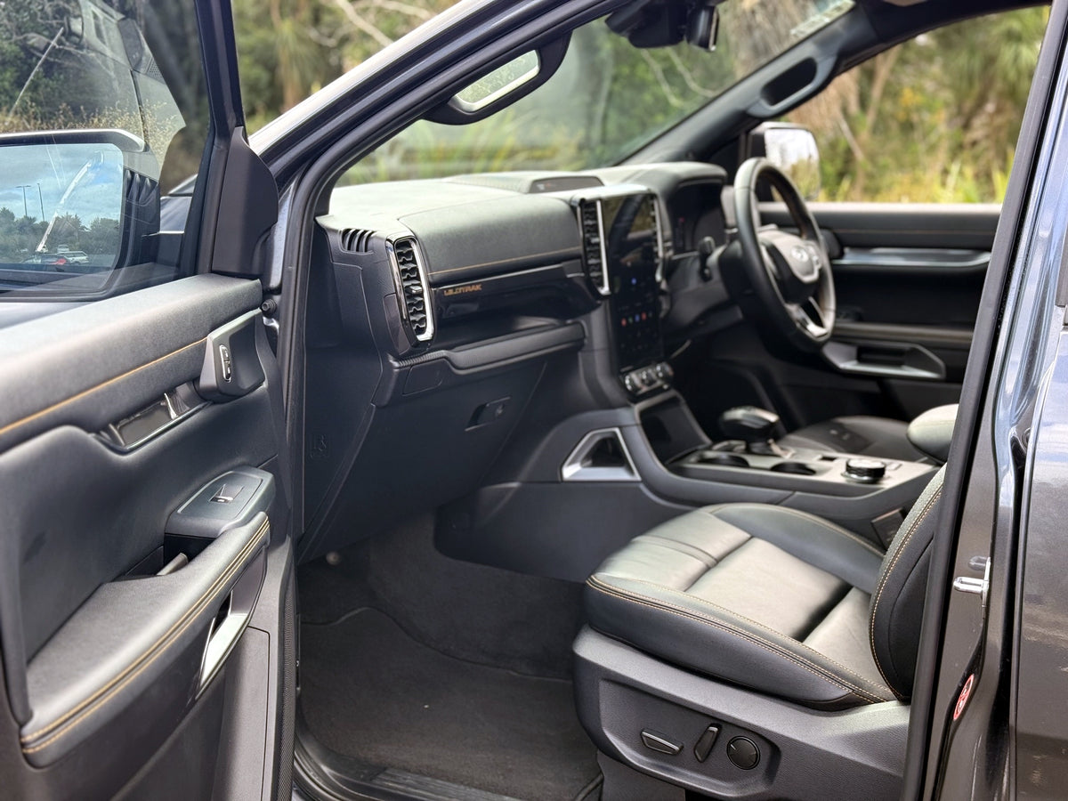 2024 Ford Ranger WILDTRAK 2.0D/4WD NZ NEW Low Kms +Canopy