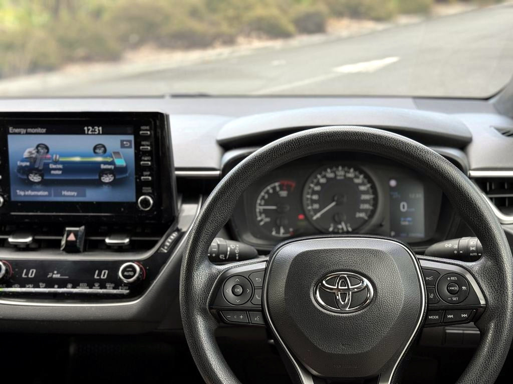 2020 Toyota Corolla White NZ New 2.0P Petrol Hybrid