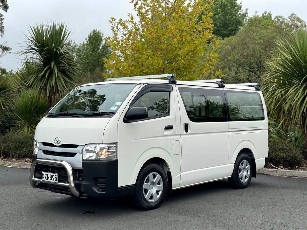 2017 Hiace White ZL3.0TD NZ NEW