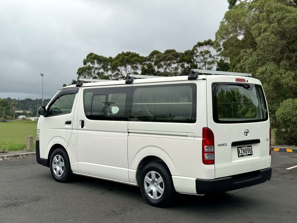 2017 Hiace White ZL3.0TD NZ NEW