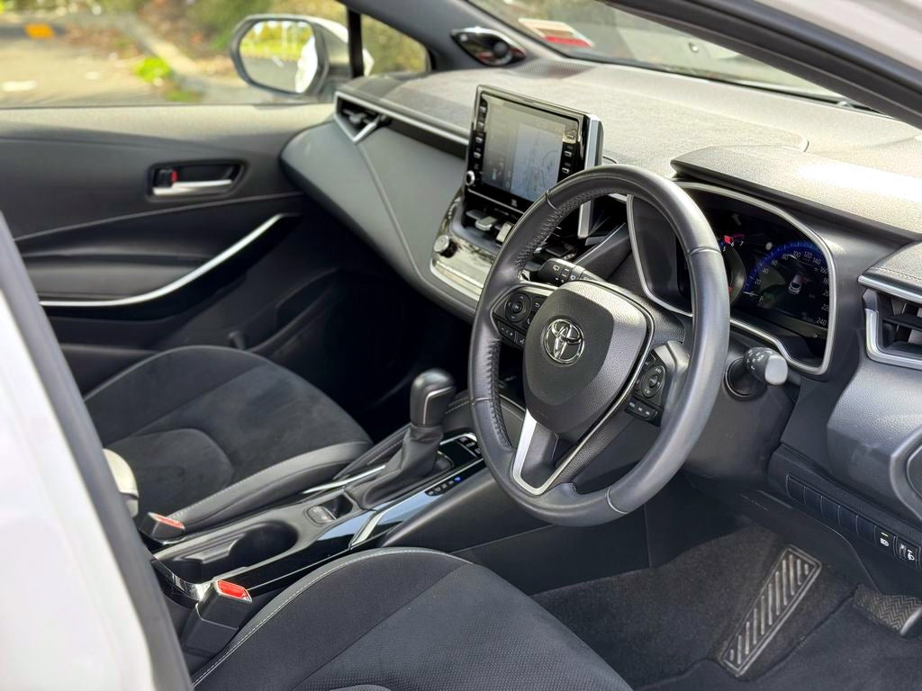 2019 Toyota Corolla White ZR NZ New Petrol Hybrid