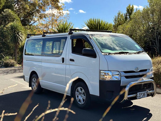 2018 Hiace white ZL3.0TD NZ NEW LEP307