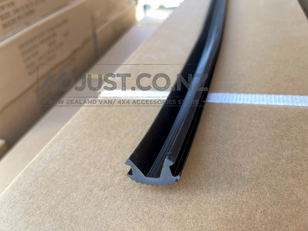 Compatible with Toyota Hiace 40mm x 40mm Roof Rack Bar' Rubber strip 1480mm